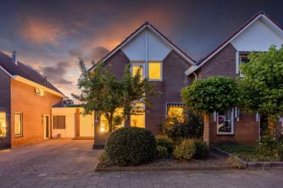 Woning Charlotte Köhlerstraat 73 Hengelo (OV)