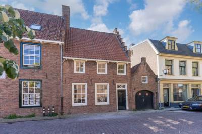 Woning St. Annastraat 1 Naarden
