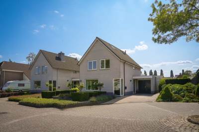 Woning Johanna van Beekstraat 24 Beneden-Leeuwen