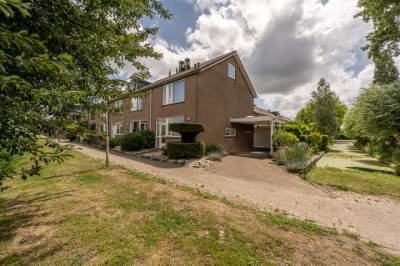 Woning Wiardi Beckmanhof 8 Heinenoord