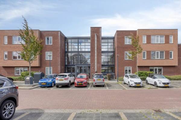 Woning B.G.J. Berntzenstraat 45 Sassenheim