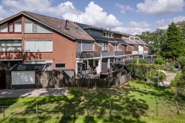 Woning De Esdoorn 31 Rhoon