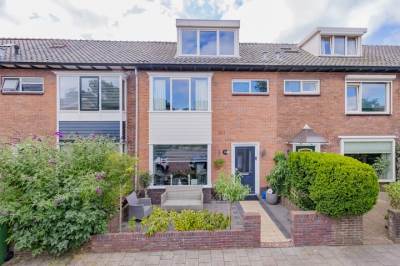 Woning Dolfijnstraat 208 IJmuiden