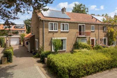 Woning Karel J.C. Beckmanlaan 8 Zeist