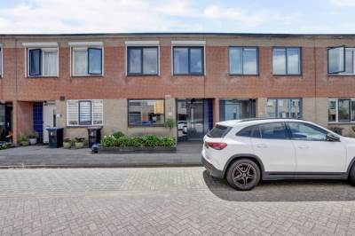 Woning Margaret Staal-Krophollerstraat 16 Spijkenisse