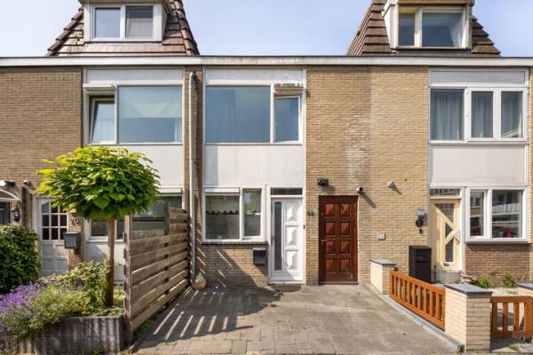 Woning Populierenlaan 68 Zwanenburg
