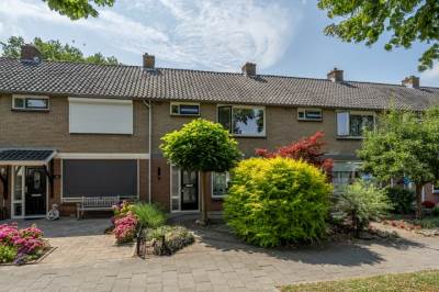 Woning van Egmondstraat 28 Nieuw-Beijerland