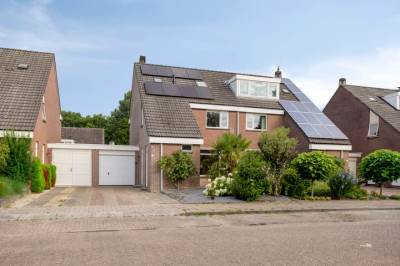 Woning Vrijheidsplaat 8 Emmeloord