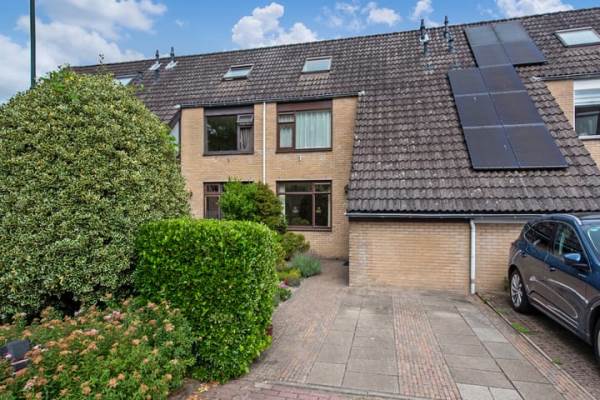 Woning Doornenburg 17 Leidschendam