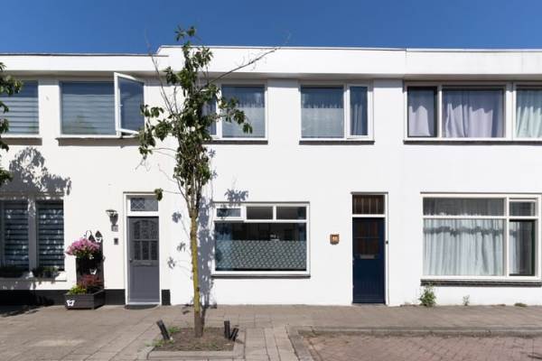 Woning Middelharnissestraat 12 Schiedam