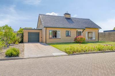 Woning Anna van Bourgondiëstraat 34 Sint-Annaland