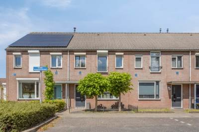 Woning Emilie Knappertstraat 18 Rijen