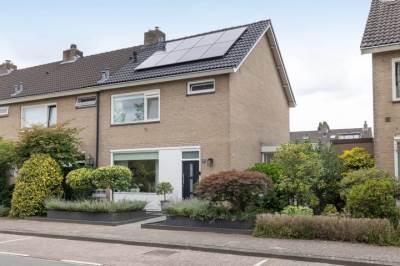 Woning Aart van der Leeuwstraat 15 Hengelo (OV)