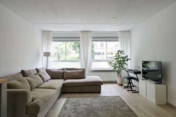 Woning Voorschoterlaan 154 Rotterdam