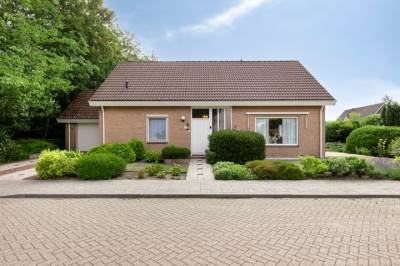 Woning Wethouder Dekkerstraat 1 Brouwershaven