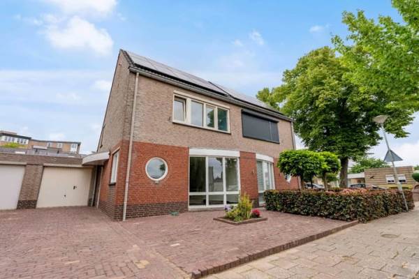 Woning Meidoornlaan 4 Tegelen