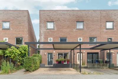 Woning Laan der V.O.C. 83 Almere