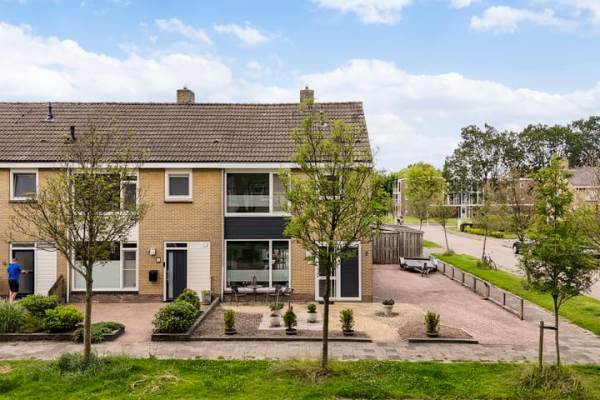 Woning Dr. W. Kokstrjitte 2 Stiens