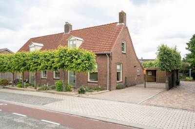 Woning Dr. A. Kuyperweg 10 Beesd
