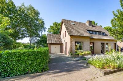 Woning Lijsterstraat 1 Bergen (LI)