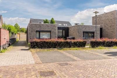 Woning Mary Dresselhuysstraat 20 Rijen
