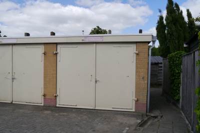 Garage Dwarsstraat 13 Puttershoek
