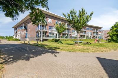 Woning Parelgras 102 Houten
