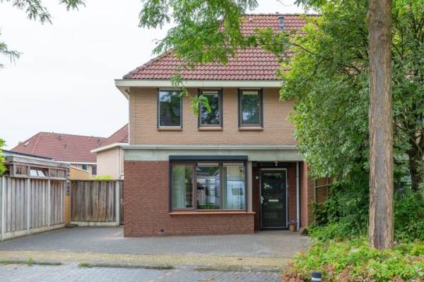 Woning W. Dreeslaan 1 Winterswijk