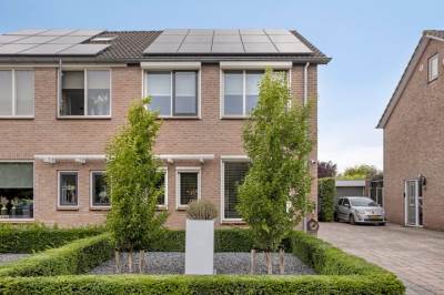 Woning Dokter van Wieringenstraat 25 Waardenburg