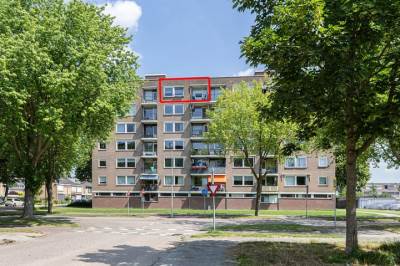 Woning Jacob van Ruysdaelstraat 28 Papendrecht