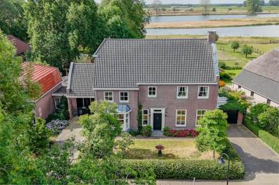 Woning Raadhuisdijk 15 Maasbommel
