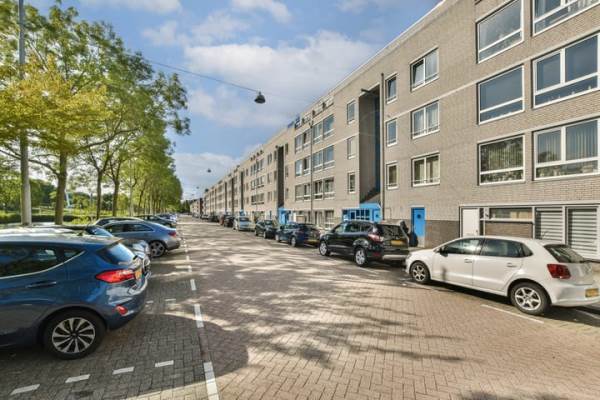 Woning Bernard Shawsingel 56 Amsterdam
