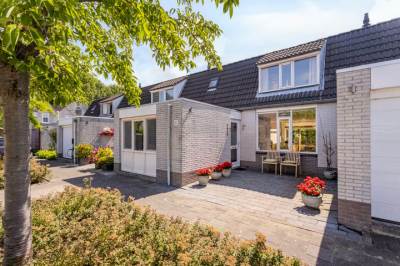 Woning K.P.C. de Bazelstraat 15 Almere