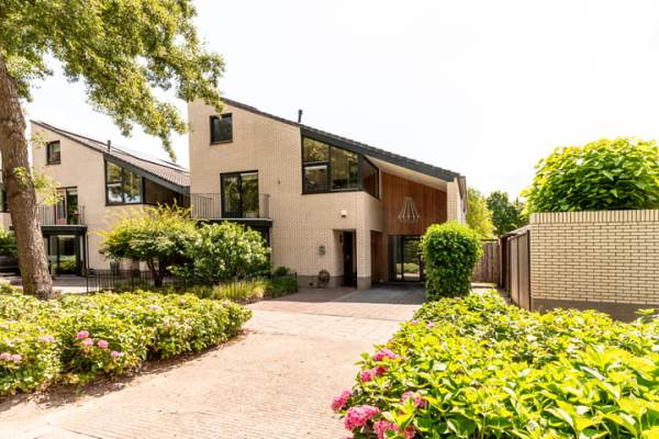 Woning Elzenstraat 6 Almere