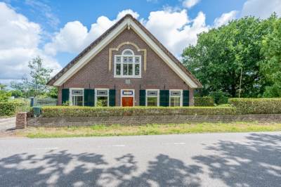 Woning Waalseweg 84 Tull en 't Waal