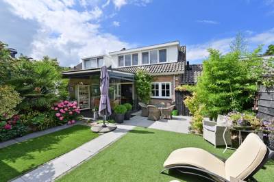 Woning van Ostadelaan 25 Muiderberg