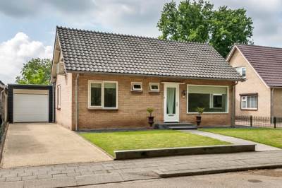 Woning Achterstraat 5 Kerk-Avezaath (Gem. Buren)