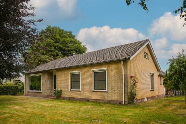 Woning Achterstraat 4 Ommeren