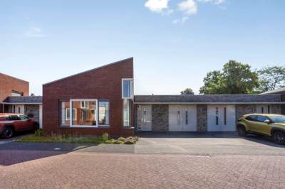 Woning Nelson Mandelastraat 4 Heesch