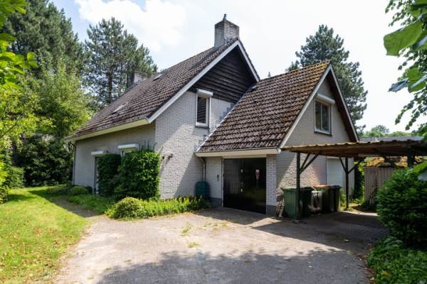Woning Jacqueline de Grezlaan 15 Breda