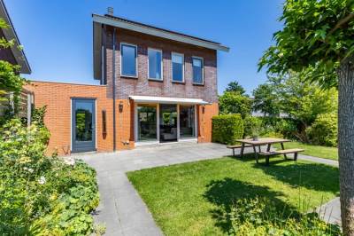 Woning Frouwesân 137 Leeuwarden