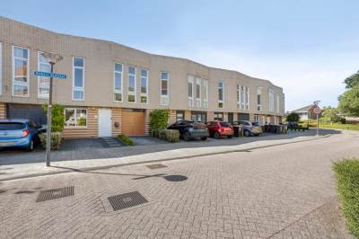 Woning Robert Stolzhof 155 Hoorn (NH)