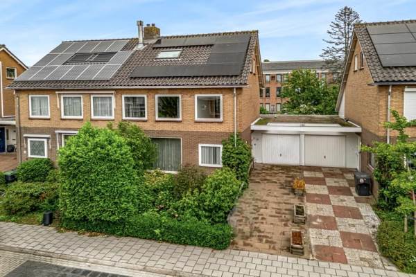 Woning Jan Albert de Gravenlaan 18 Zoeterwoude