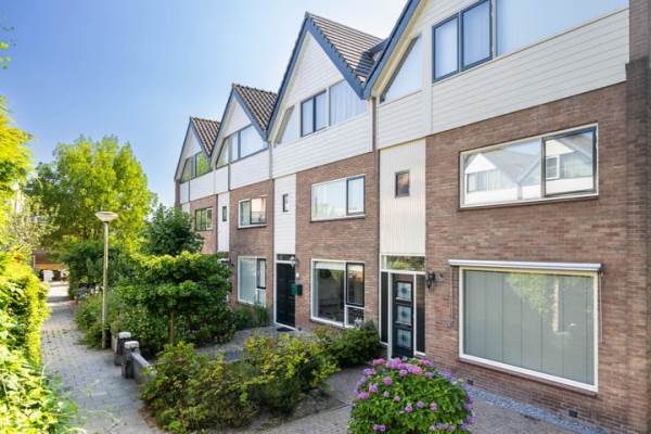 Woning Meidoornlaan 22 Nieuwkoop