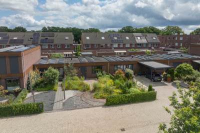 Woning Kamperfoeliewal 26 Emmen