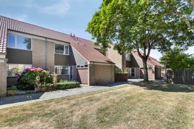 Woning Ireneplaats 60 Hellevoetsluis