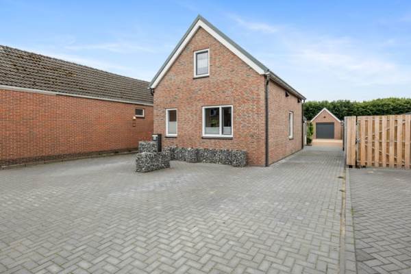 Woning Middenweg 56 Veendam