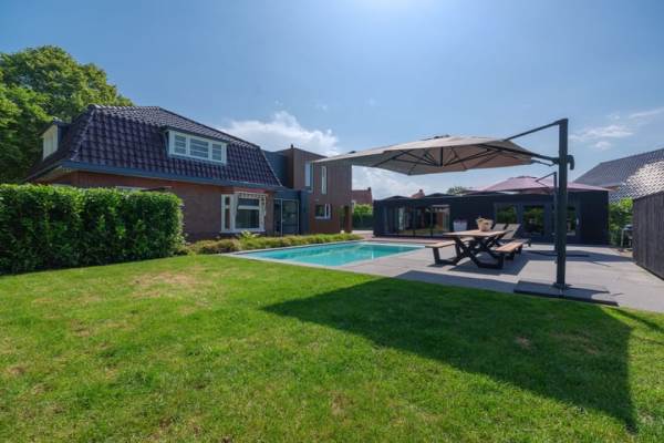 Woning De Dellen 42 Surhuisterveen