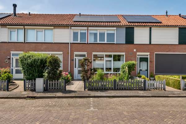Woning Wethouder van Ooijenweg 10 Wadenoijen
