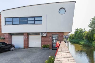 Woning Schoorsteen 22 Aalsmeer